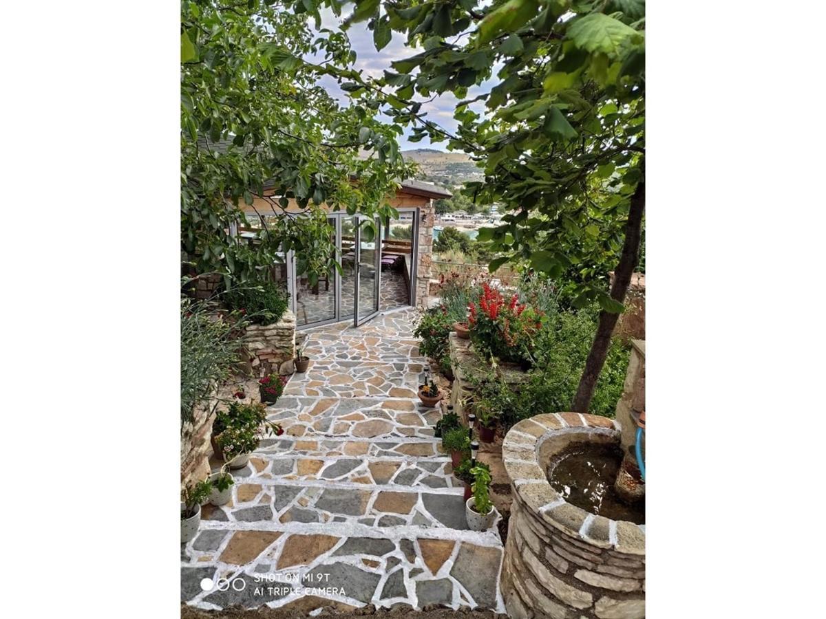 John'S Guesthouse Ksamil Exteriér fotografie
